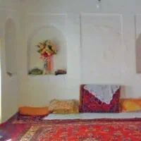 یک-منزل-15-متره-دارای-حیاط-در-مرکز-شهر