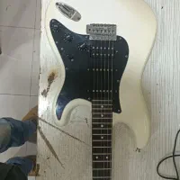 فروش فوری گیتار الکتریک|گیتار، بیس، امپلیفایر|بندرعباس, |دیوار