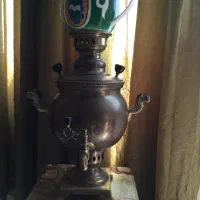 سماور قدیمی با قوری