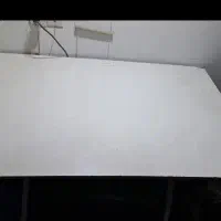 میز نقشه کشی بدون خط و تمیز