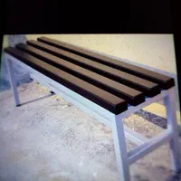 نیمکت پایه فلزی رویه چرم و چوب|صندلی و نیمکت|تهران, خلیج فارس|دیوار