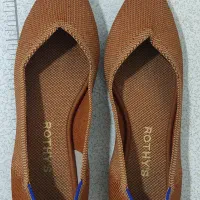صندل Rothys