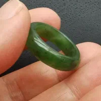 انگشتر تمام سنگ یشم