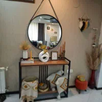 آینه و کنسول چوبی در حد نو مناسب جهیزیه