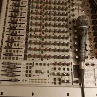 میکسر Behringer مدل Euroback UB2442FX-Pro