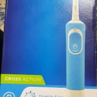 مسواک برقی اورال بی ۱۰۰