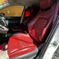 صندلی خلبانی ماشین