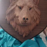 مجسمه سر گرگ