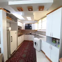 همکف ۹۰ متر دو خواب بزم ارا دو نبش