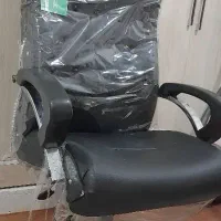 صندلی چرخدار تمیز