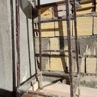 چهارپایه آهنی