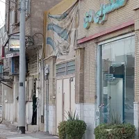 اجاره ملک تجاری و مسکونی دو و نیم طبقه|اجارهٔ مغازه و غرفه|قم, شاه احمد قاسم|دیوار