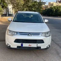 میتسوبیشی اوتلندر