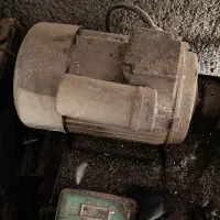 اره الومینیوم بر دریل ایستاده دستگاه قلاویز