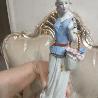 مجسمه چینی دختر سبد به دست|مجسمه، تندیس، ماکت|رباطکریم, شترخوار|دیوار