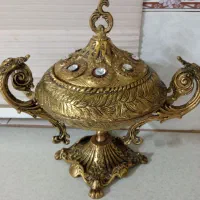 ظرف برنز قدیمی خیلی بزرگ سنگین   وزن بیش از 4کیلو