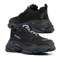 کتونی ایتالیایی ارجینال 40بالنسیاکا شناسنامه دار