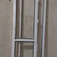 در بالکن با فریم