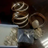 طلا به قیمت تابلو ۸۰گرم
