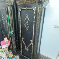 کمد فرفورژه ( ترکیب چوب و آهن )بسیار کم کار و سالم