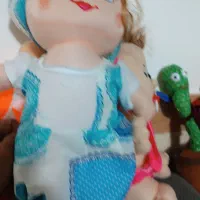 پرستار کودک ده ماه. دختر. هست. فوری