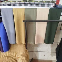 پارچه ساده و چهارخانه