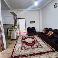طبقه همکف حمیدیان 60متری