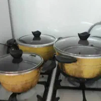 ۳عدد قابلمه و یک عددماهی تابه کارکرده