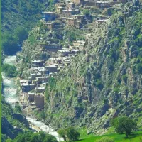 ملک-فروشی
