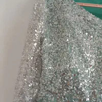 لباس مجلسی|لباس|بروجن, |دیوار