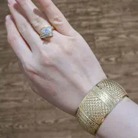 النگوطلاروس اصل وانگشتراستیل نو