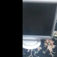 یک عدد مانیتور فراسو ۱۴ اینچ