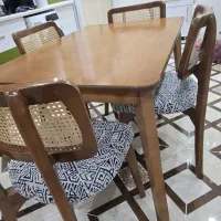 میز چهار نفره