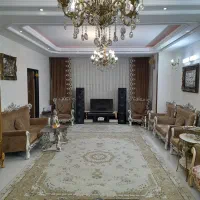 مبل ۹ نفره تمیز و در حد نو