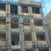 کارگر ساده برای جوشکاری شاسی کشی نما