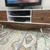 تلویزیون، میز،میزآیینه