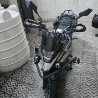 راننده در اختیار موتور راننده شخصی موتور sym nh