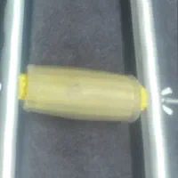 یک جفت عصا زیر بغل