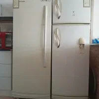 یخچال فریزرو فریزر هشت کشو