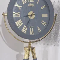 ساعت پایه دار