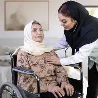 پرستار سالمندپوشکی یا کودک