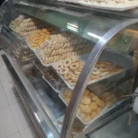 یخچال تمیز قنادی