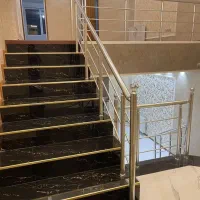 فروش ویژه کاشی و سرامیک در دیواندره خ 16 متری