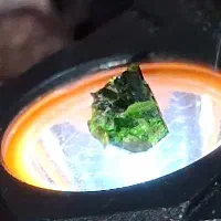 گارنت سبز دمانتوئید جواهری خالص و راف|بدلیجات|کرج, ساسانی (قلمستان)|دیوار