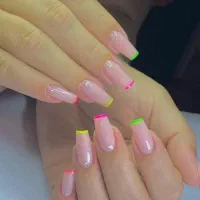 تخفیف ویژه کاشت ناخن نوبهار