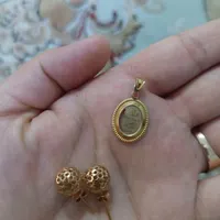 گوشواره و پلاک طلا