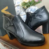 کفش زنانه نیم بوت  چرم طبیعی اصل سایز ۳۸