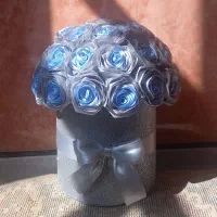 باکس گل رز طوسی و آبی