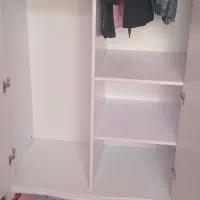 یک عدد کمد یک عدد تخت با عدد فرش ۴ متری  وتشک تخت|تخت و سرویس خواب|تهران, بهمن یار|دیوار