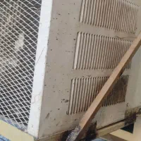 کولرگازی پشت پنجره